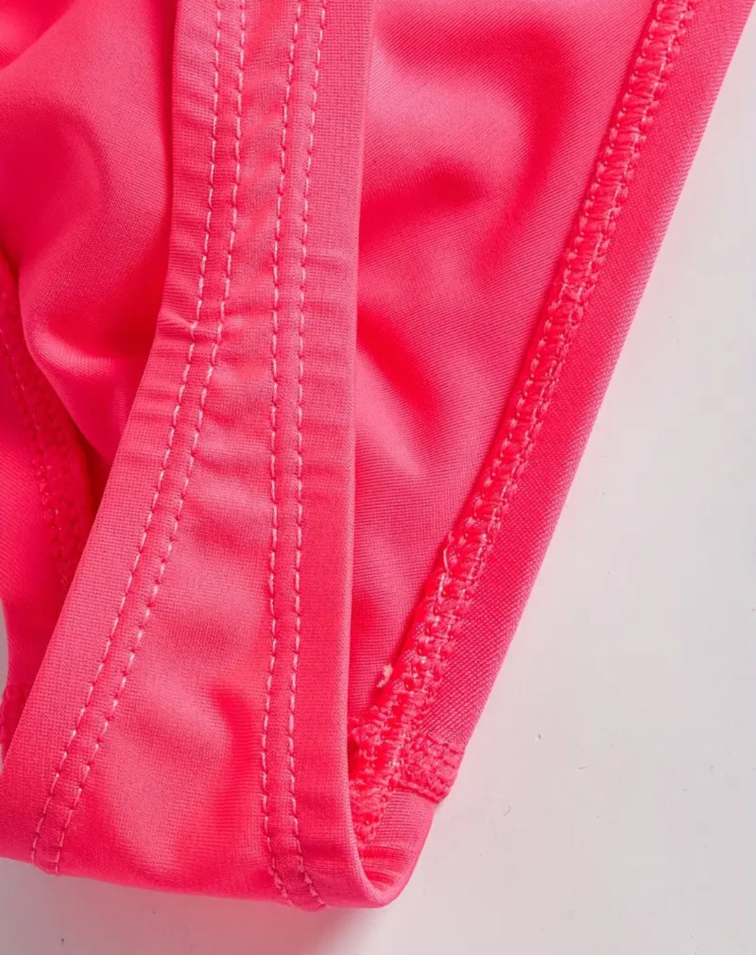 Herren Bade-String Pink